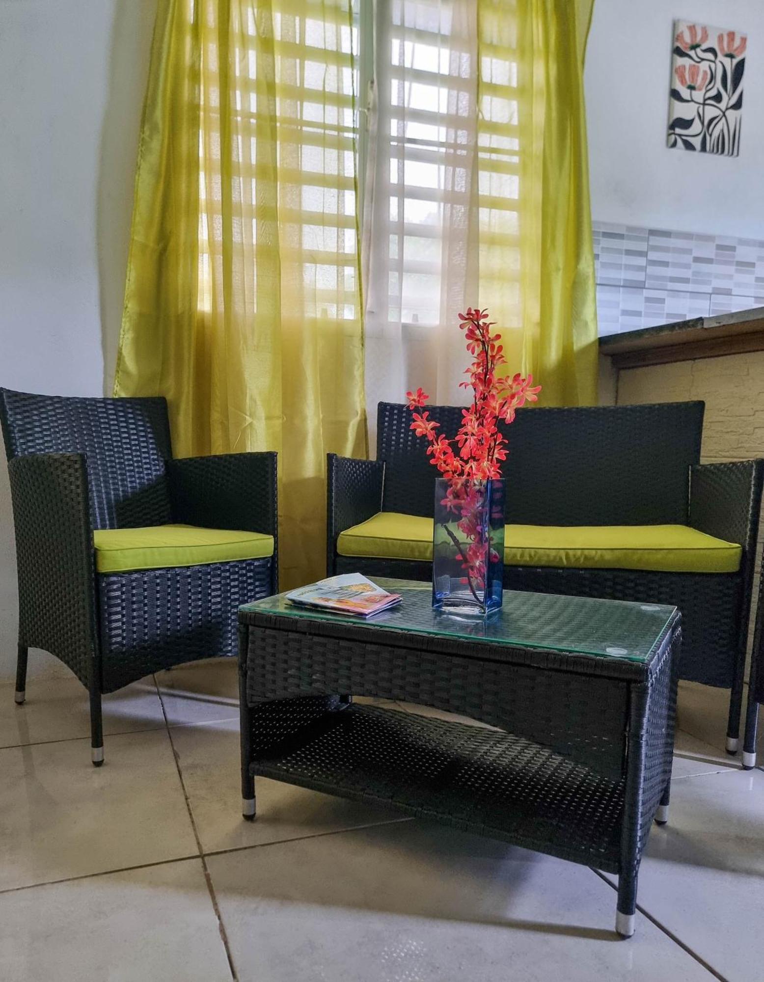 Cattleya Flor Hotel Oranjestad  Extérieur photo
